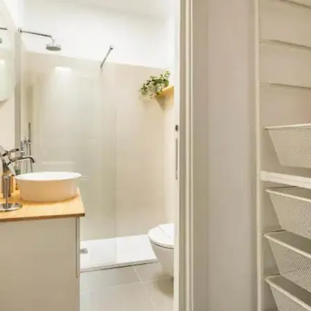 I Host - Polesine 2 ميلان