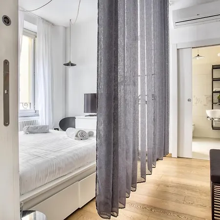 Apartment Joivy Elegant Flat Easy Access To Centre Milan