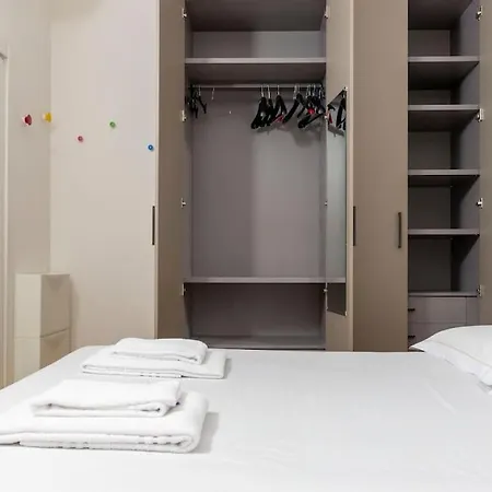 Appartamento: Repubblica28 * ミラノ