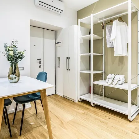 Apartment Beplace In Gae Aulenti Mailand