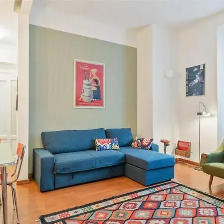 Milano-porta Romana Nearby Bagni Misteriosi * Milán