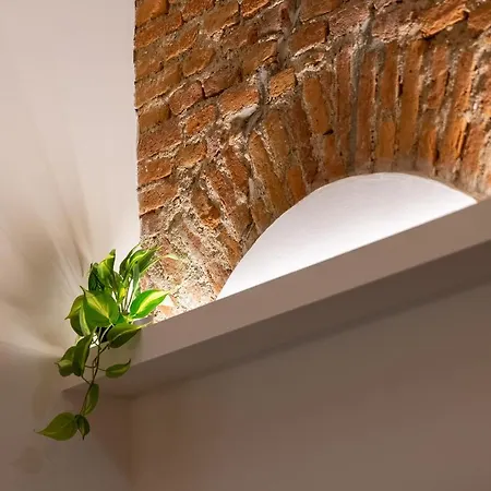 Rent Apartment - Duomo Brera - Elegant Suite In Design District