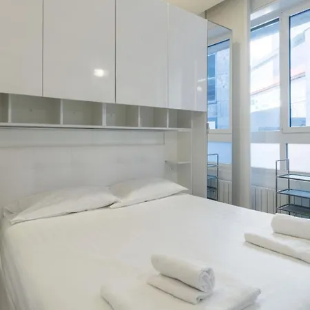 Easylife - San Babila - Elegante E Rifinito Bilocale Nel Cuore Della Citta