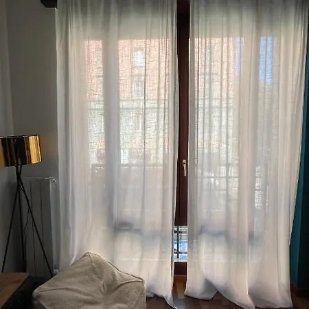 Apartment Bocconi 1 Bdr With Style
