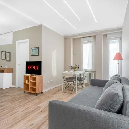 Apartment Bo13 -crescenzago- Bright - Wifi - Elegant *