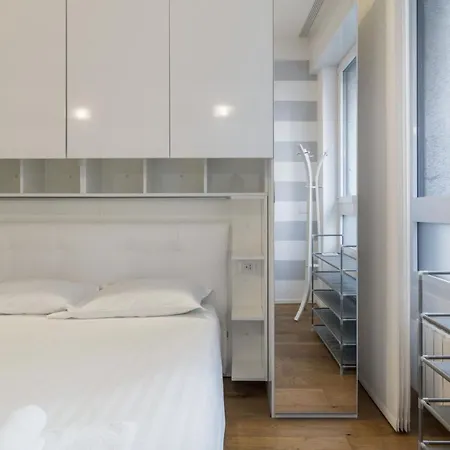 Apartment Easylife - San Babila - Elegante E Rifinito Bilocale Nel Cuore Della Citta