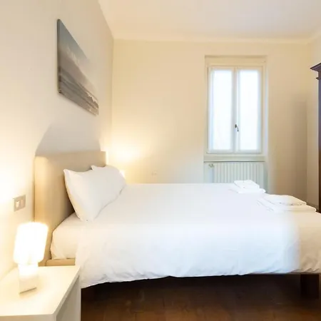 Porta Venezia Elegant Penthouse With Terrace Milánó