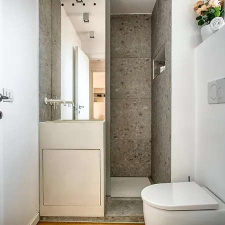 Joivy Fantastic Flat Near Center