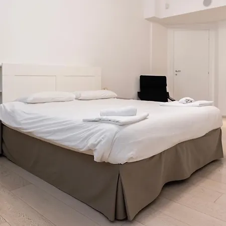 Elegante E Spazioso Quadrilocale In Porta Venezia