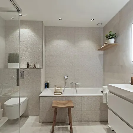 Luxury Central Close To Tourist Attractions *