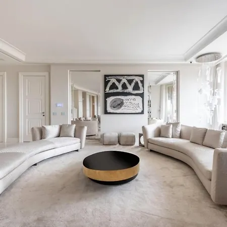 Incomparable Penthouse Huge Terrace Vakantiehuis *