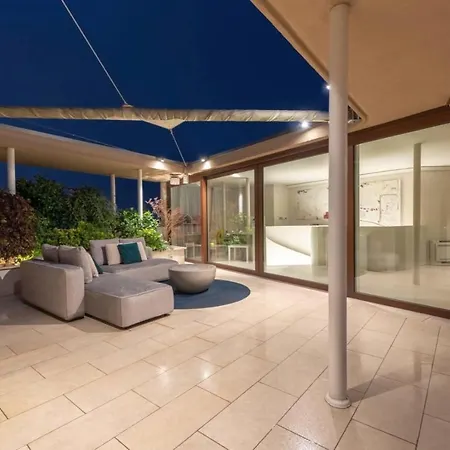 Vakantiehuis Incomparable Penthouse Huge Terrace *