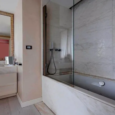 Incomparable Penthouse Huge Terrace * Milaan