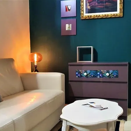 Mercanti Attic Version Milan