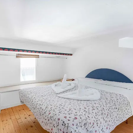Apartment Duomo-linate Loft Free Parking Con Tv 50 E Wi-fi Milan