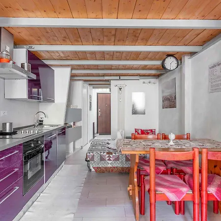 Duomo-linate Loft Free Parking Con Tv 50 E Wi-fi Milan