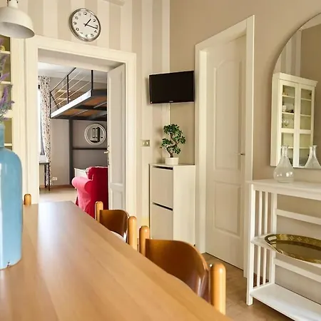 Modern - Near Isola Distric And Apartament Mediolan