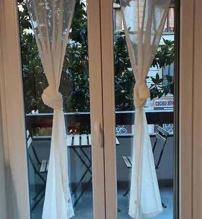 Apartament Smart Porta Venezia Fashion District Mediolan