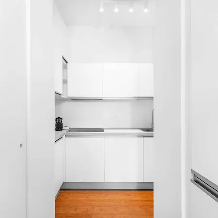 Ma10 Duomo-loreto - - Near The Duomo * ميلان