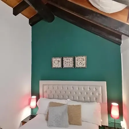 Mercanti Attic Version Milan