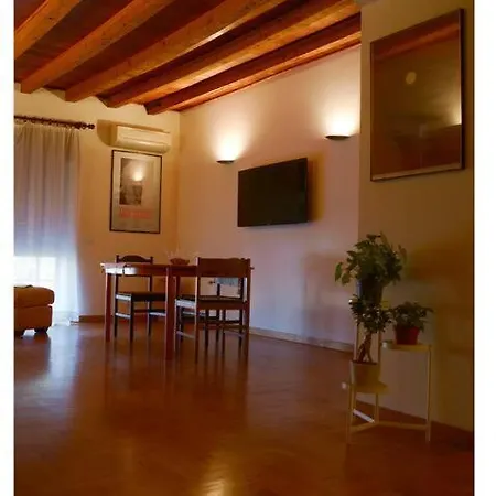 Urban House - Elegant Apartment Brera Milan Center Milan