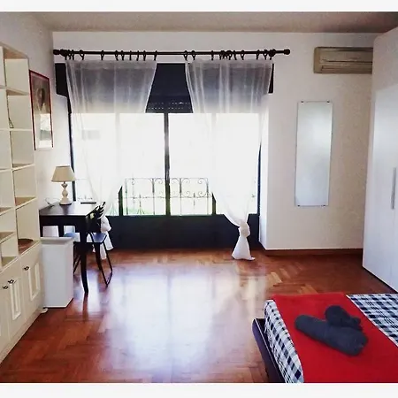 Urban House - Elegant Apartment Brera Milan Center Milan