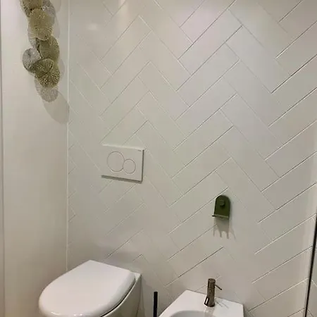 Lovely Flat In Bocconi * Milán