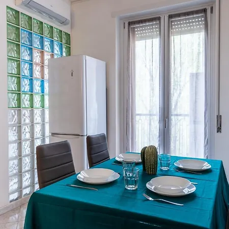 Politecnico 3 Minutiappartamento Wifi E Netflix Διαμέρισμα Μιλάνο