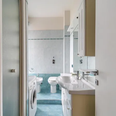 Politecnico 3 Minutiappartamento Wifi E Netflix Διαμέρισμα *