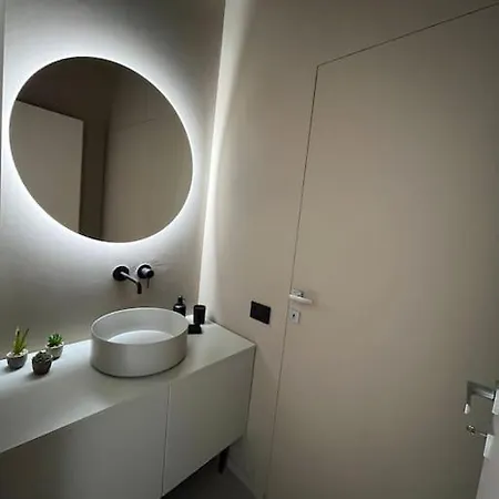 Nuovo Brera/moscova * מילאנו