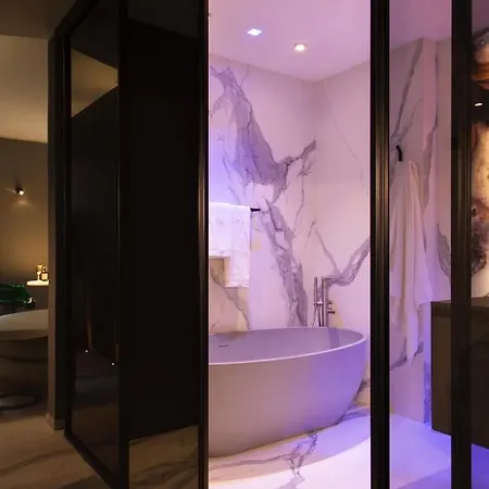 Michelangelo In Brera ベッド・アンド・ブレックファスト 4*