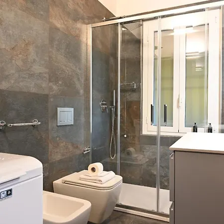 Le Guglie In Piazza Castello - Centro Storico * Milan