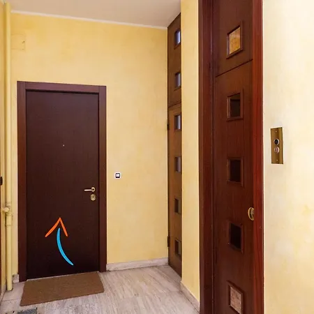 Twins - Tolstoj District *