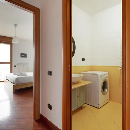 Guesthost - Milano-rubattino Comfy - With 2 Terrace Daire *