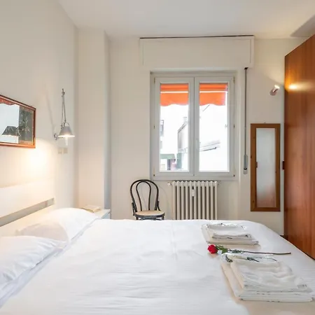 Bnbutler - Cesare Brivio, 21 - Ampio E Luminoso * Milano