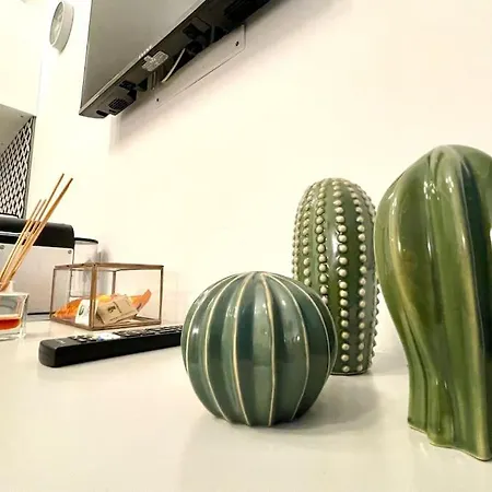 Navigli-duomo New Design Boutique House + Patio Apartment Milan