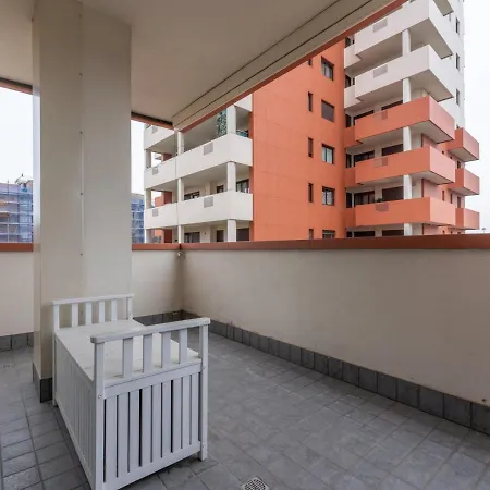 아파트 The Rent - Modern Three-bedroom With Terrace In Cenisio District *