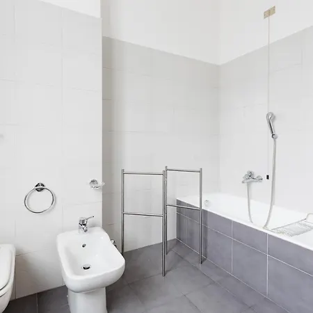 Ca' Stellini - Comoda Casa Indipendente Con Parcheggio Privato * Milano