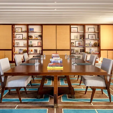 Portrait - Lungarno Collection 5* Милан