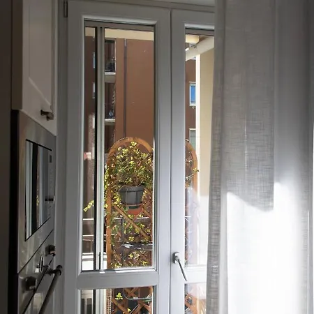 Youhosty - Napoli 35 *