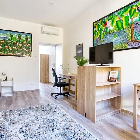 Joivy Bright Flat Near Sforzesco Castle Apartamento Milão