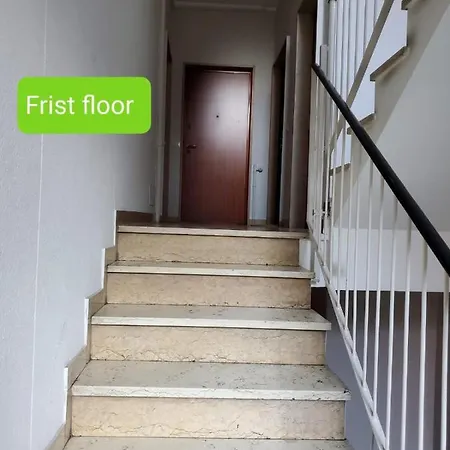 Grazioso Metro Vicinissima Facile Per Arrivare A Duomo Apartamento *