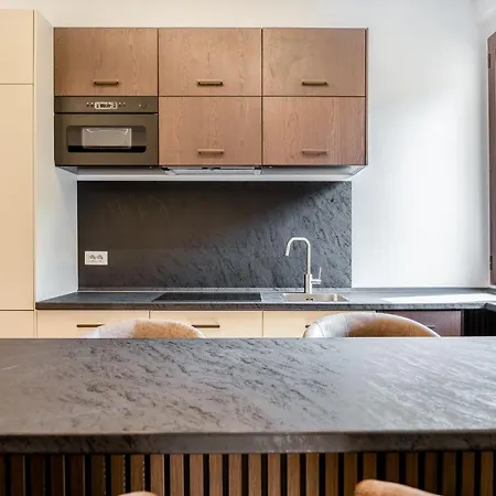 Bilocale Moderno - Center Milano