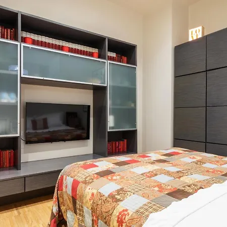 La Casa Colorata - Flats In - Bocconi Apartament *