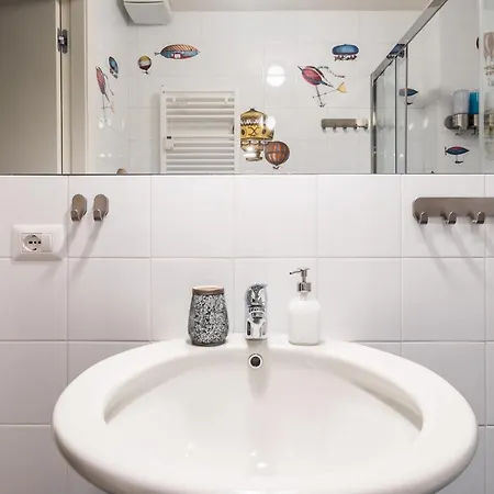 La Casa Colorata - Flats In - Bocconi