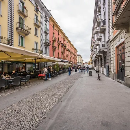 The Orange Attic - Navigli Area Apartman