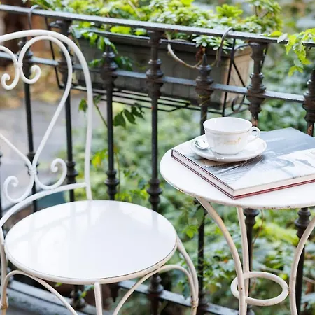 Antica Leonardo Hotel