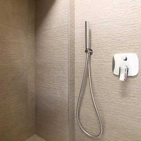 Contempora - Rosellini 6a Hotel *