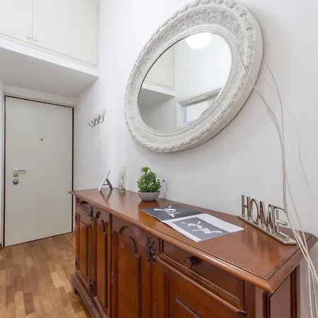 Apartment House Romana Center Milan