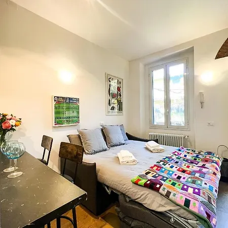 The Mundial - Bosco Verticale View * Milano